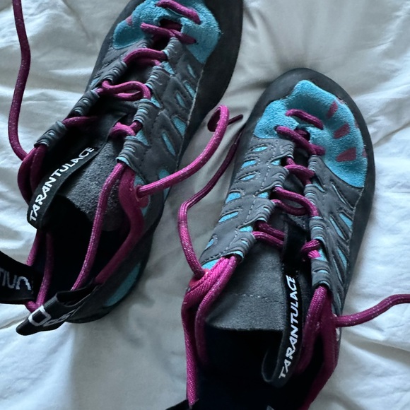 La Sportiva Women’s climbing shoes Tarantulace - used only twice - Picture 3 of 5